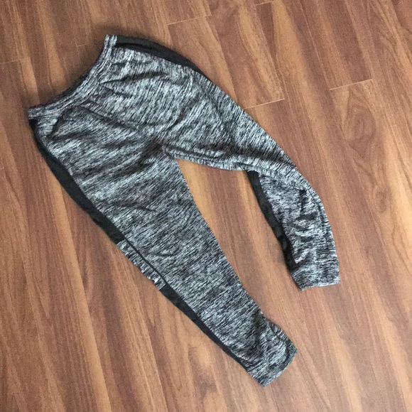 LAST CHANCE✨ Grey sweatpants - Picture 4 of 6